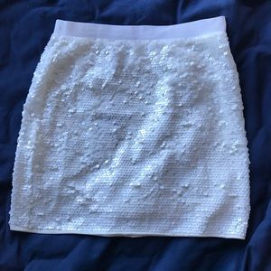 NWT authentic BCBG Maxazria Sequin miniskirt ☀️